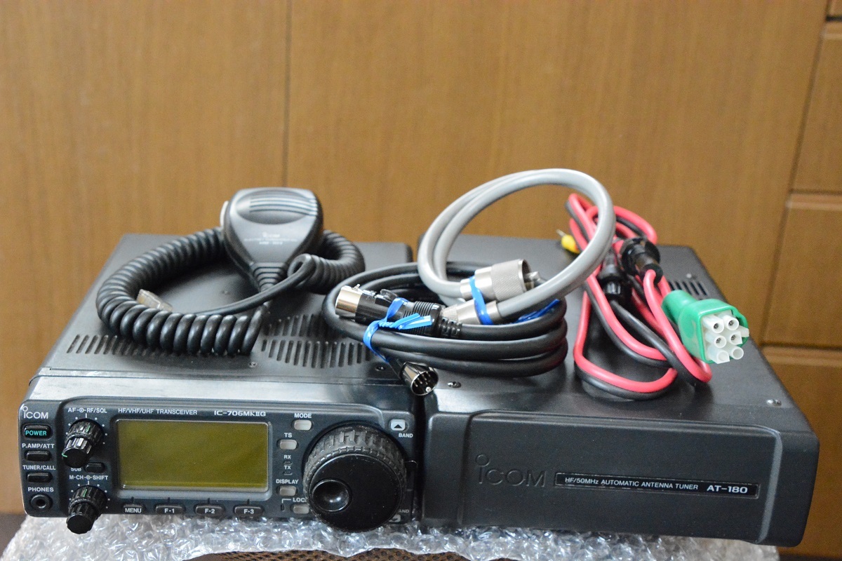 ICOM IC-706 MKIIG + AT-180 HF / 50MHz / 144MHz / 430MHz All Mode