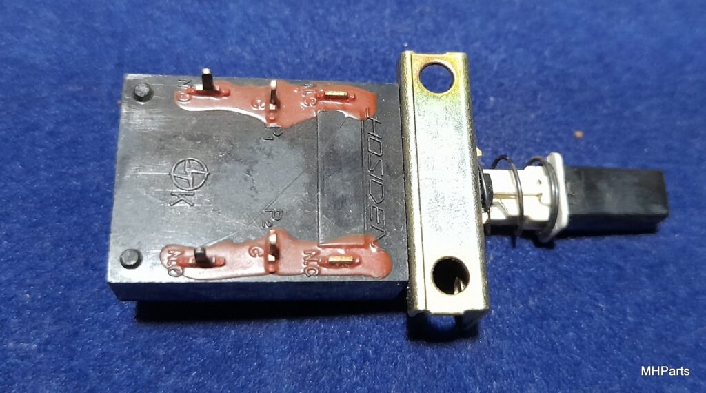 Icom IC-720A Original Hosiden On Off Switch 250V 4 Amp Used