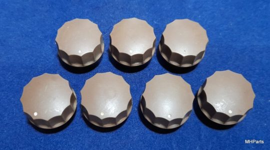 Hammarlund HQ-140-X Original Small Buttons Used Each