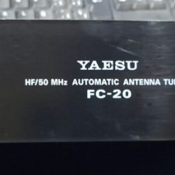 Yaesu FC-20 Antenna Tuner Used With Cable