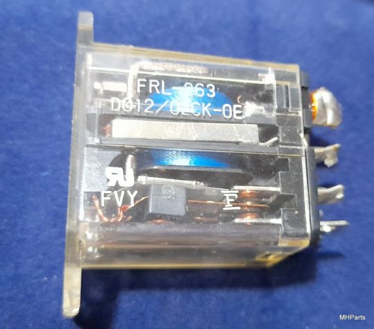 1 UND Yaesu FT-707 Original Relay FRL-263 Used