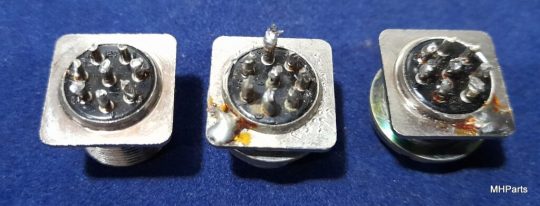 1 UND Yaesu FT-707 Original Microphone Connector Used