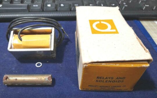 1 UND Phillips Advance Control Co. 42DC-7 Relay and Solenoid Made in USA