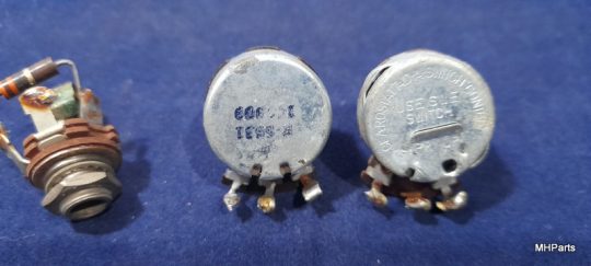 Reliant (Eldico) Receiver R-104 Original Knobs Lot Used