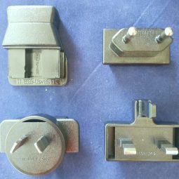 4 UND Original Iridium AC Charger Adapters for 9505a, 9555 and 9575 ( adapters only) New