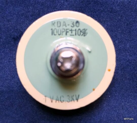 1 UND Yaesu FL-2100Z Original Doorknob RDA-30 100 PF 3 KV Used