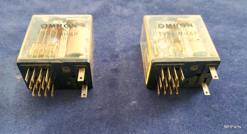 2 UND Kenwood TS520 Original Relays OMRON TYPE MH4P Used