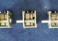 3 UND Kenwood TS-520 Original Variable Lot Used