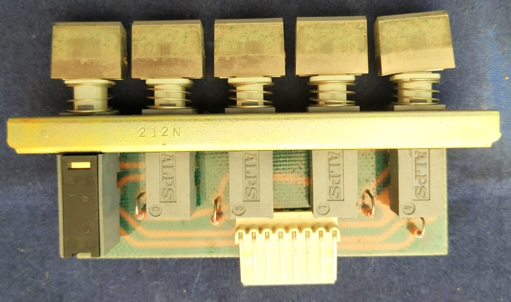 YAESU FT-ONE Original PB-2264 Switch Used