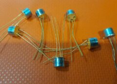 3 PCS Original Vintage 2N3053 T7223 NPN Bipolar Transistor NOS Gold Pin