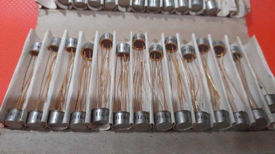 10 PCS Vintage Original 2N1302 NPN GERMANIUM RF/IF AMP TO-5 TRANSISTOR 1