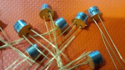 11 PCS Original Vintage SS 2N4037 NPN Bipolar Transistor NOS Gold Pin 1