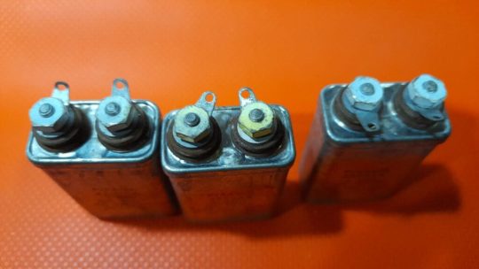3 PCS Pyramid 48595A 1 MFD 400 VDC 100 VAC RMS Capacitor NOS - Image 2