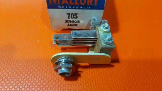 2 Pieces Mallory 705 Junior Jack NOS 1