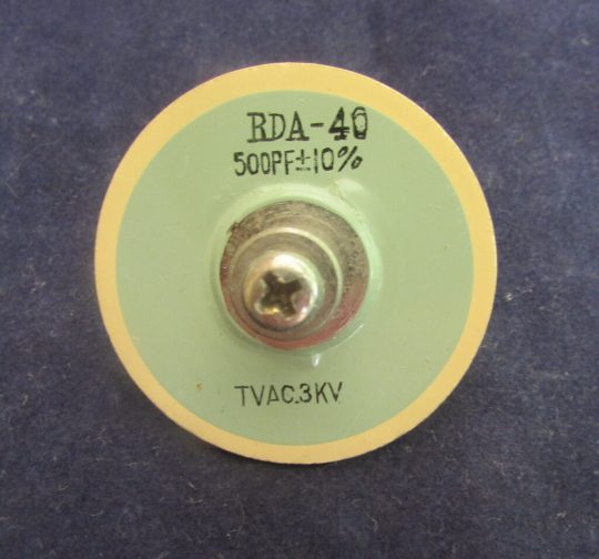 Yaesu FLDX-2000 Original Doorknob RDA-40 500 PF 3 KV Used