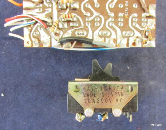 Yaesu FT-101ZD Original Power Switch WD 9223 and Switches PB-1975A Used - Image 3