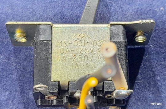 Kenwood R-599S Original Power Switch MS-031-032 Used - Image 3