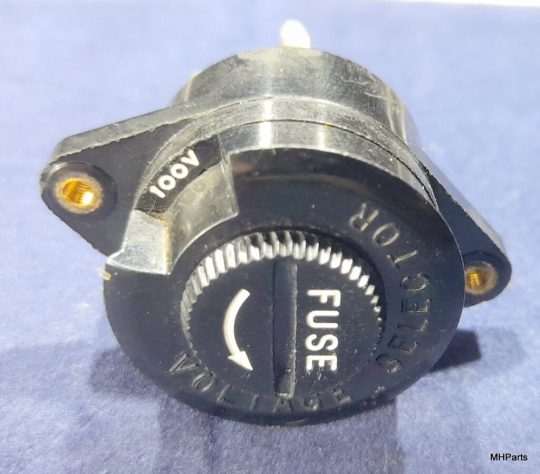 Kenwood R-599S Original Back Voltage Selector Used