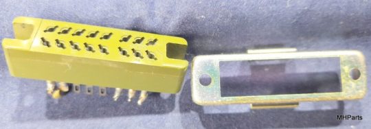 Kenwood R-599S Original Back Connector Used
