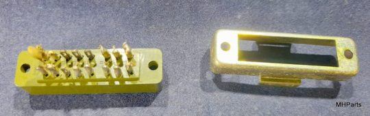 Kenwood R-599S Original Back Connector Used - Image 2