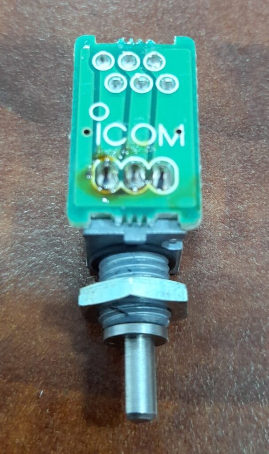 Icom IC-M700 PRO Original Knob B4367C Used - Image 2