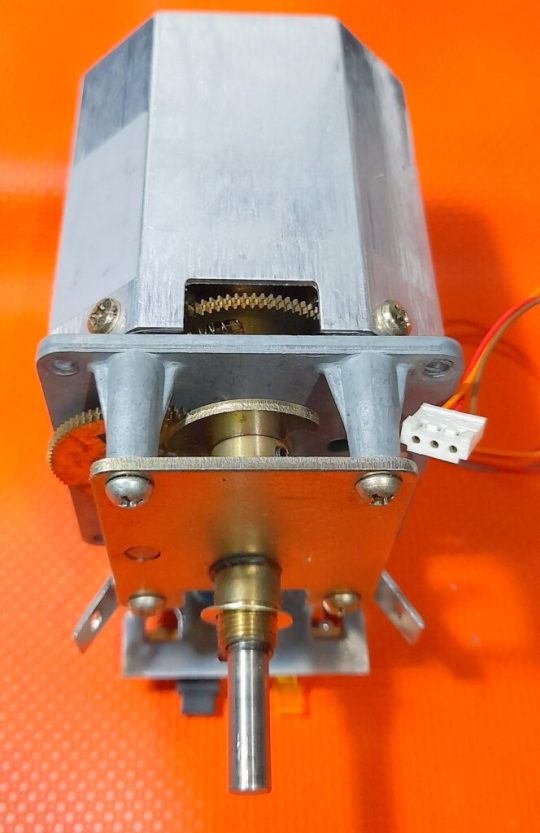 Kenwood TS-130S Original VFO the shaft is a bit crooked As Is Used - Image 2