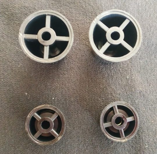 Yaesu FC-301 Original Legs set Used - Image 2