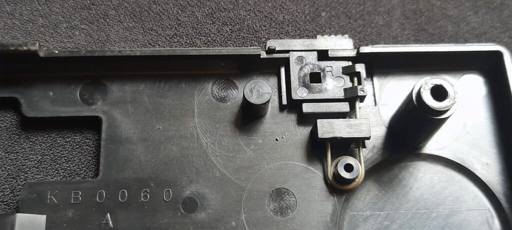 Alinco DX-70 Original Pplastic Back Front Used - Image 2