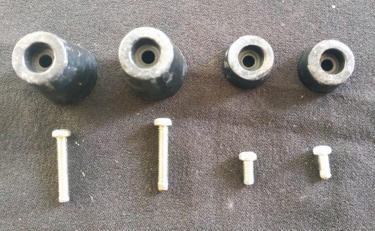Yaesu FL-2100B Original Foot Set Used