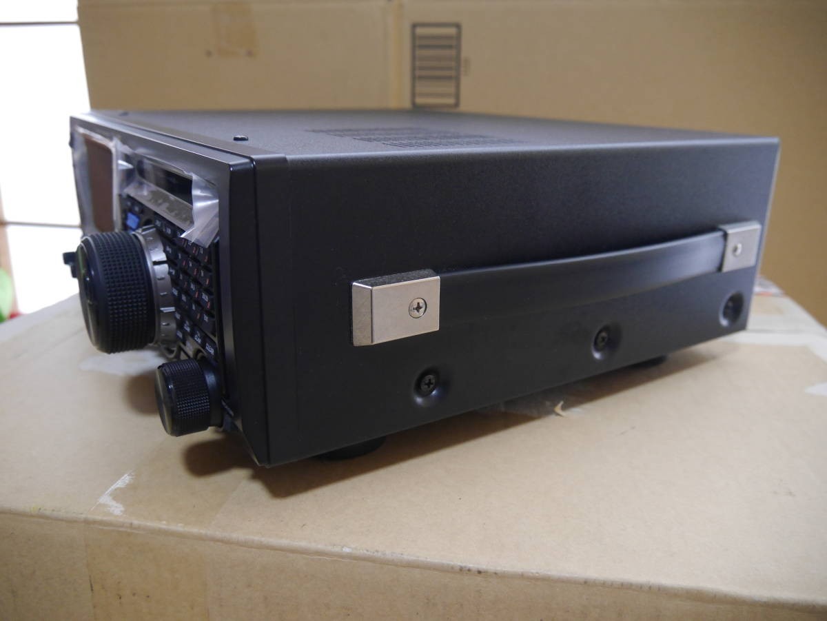 Yaesu FTDX1200 100w HF Transceiver + SUU17 We ship Free Worldwide