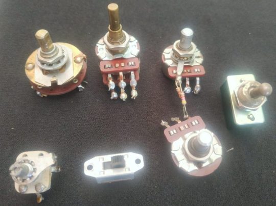 Atlas 210X Original Knobs Used We Ship Worldwide