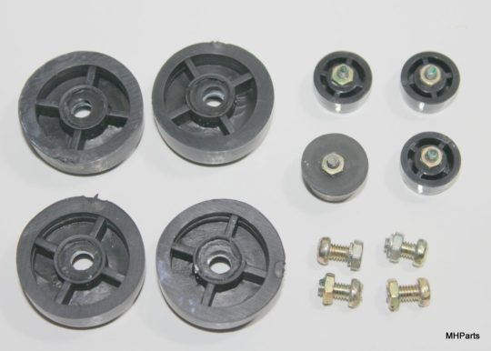 Yaesu FT-107M Original Foot and Screws Used We Ship Worlwide - Image 2