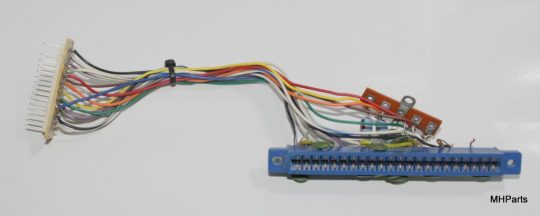 Yaesu FT-107M Original Card Connecto BAse Used We Ship Worlwide