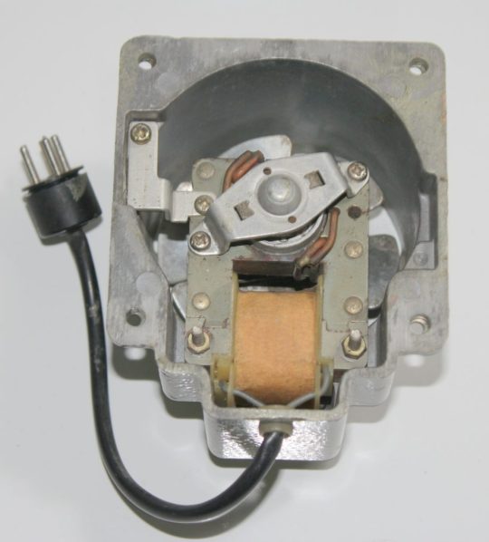 Yaesu FT-101E Original Fan Used We Ship Worlwide - Image 3