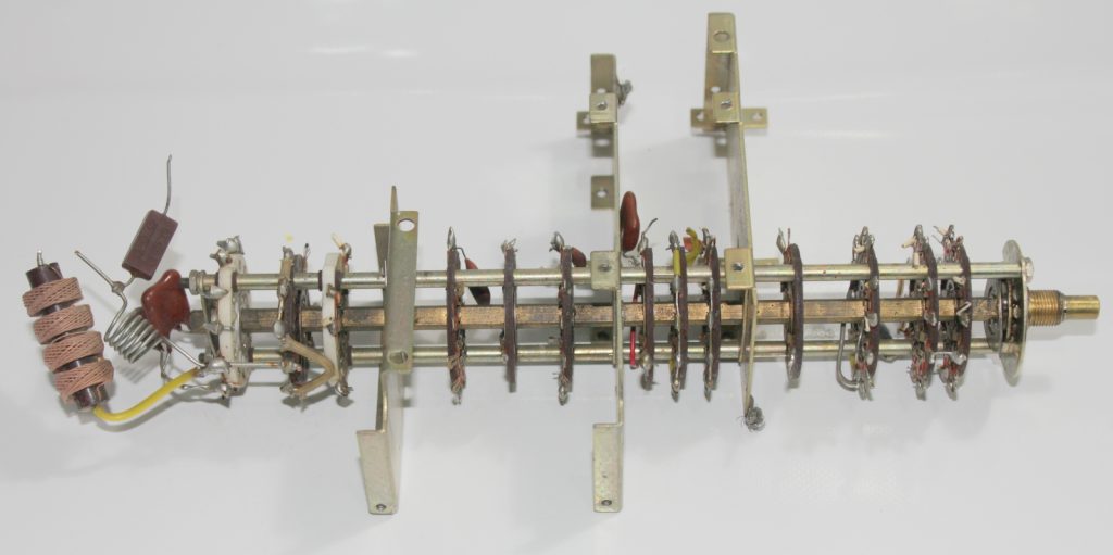 Yaesu FT-101E Original Complete Switch Used We Ship Worlwide - Image 4