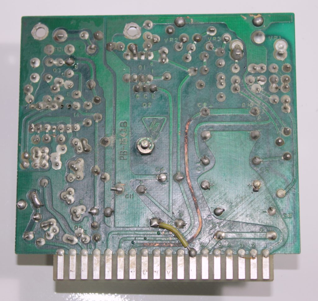 Yaesu FT-101E Original PB-1547B Power Regulator Board Used We Ship Worlwide - Image 2