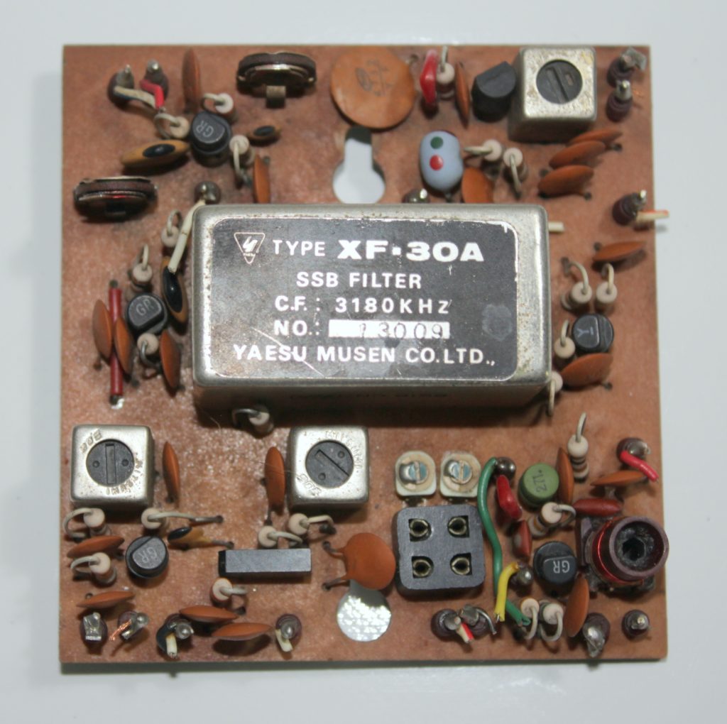 Yaesu FT-101E Original PB-1547B Power Regulator Board Used We Ship Worlwide - Image 3