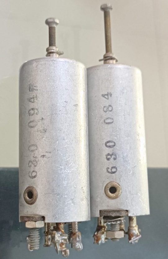 2 PCS Coils 630 084 / 630 094 Original Used We Ship Worlwide