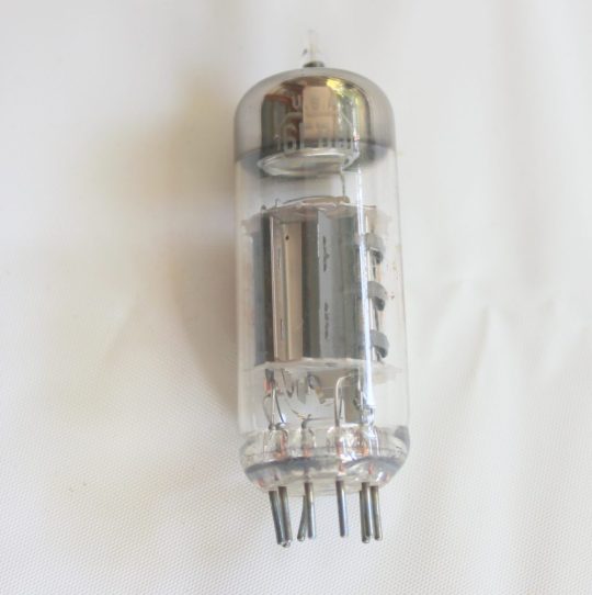 B9P Lot Tubes 6EB8 3 RCA / 1 GE  Used We Ship Worlwide