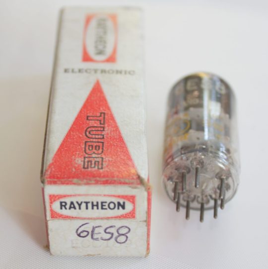 B16P 1 Unit Tube RAYTHEON 6ES8 / ECC189 NOS We Ship Worlwide