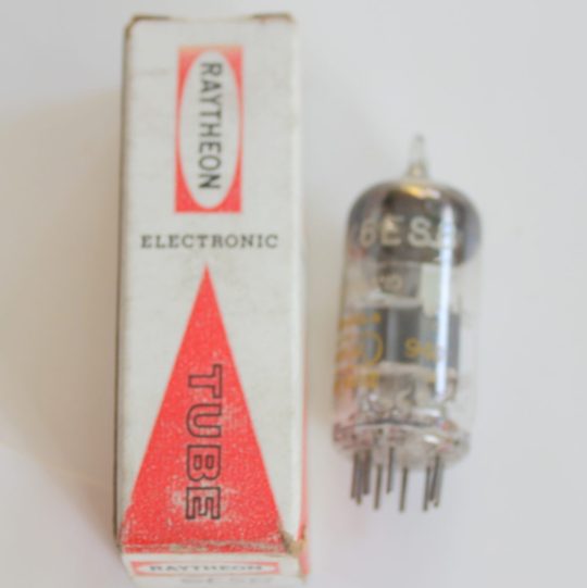 B16P 1 Unit Tube RAYTHEON 6ES8 / ECC189 NOS We Ship Worlwide - Image 2