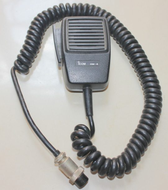 COLLECTORS !! Icom HM-4 Microphone Used SHIP FREE WW
