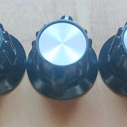 Ham Radio 3 Units Knobs Size 25mm x 6mm Used We Ship Worlwide