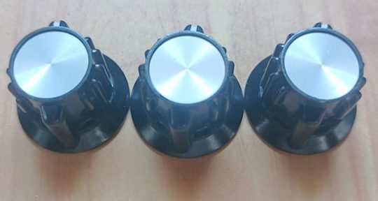 Ham Radio 3 Units Knobs Size 25mm x 6mm Used We Ship Worlwide