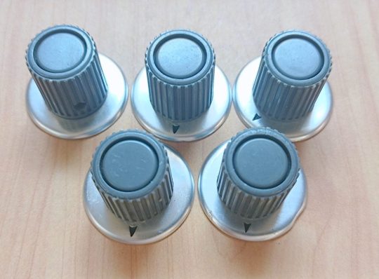 Ham Radio 5 Units Knobs Size 29mm x 6mm Used We Ship Worlwide