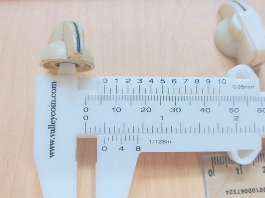 Ham Radio White 4 Units Knobs Size 3cms x 6mm Used We Ship Worlwide - Image 3