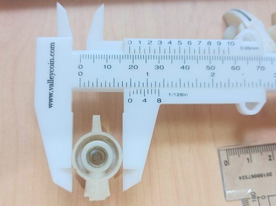 Ham Radio White 4 Units Knobs Size 3cms x 6mm Used We Ship Worlwide - Image 4