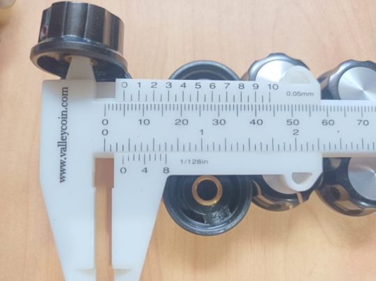Ham Radio 5 units Knobs Size 26mm x 6mm Used We Ship Worlwide - Image 3