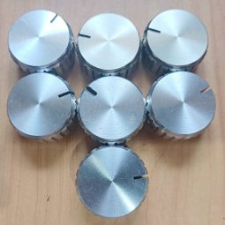 Ham Radio Sato 7 units Knobs Size 25mm x 6mm Used We Ship Worlwide