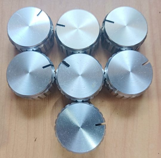 Ham Radio Sato 7 units Knobs Size 25mm x 6mm Used We Ship Worlwide